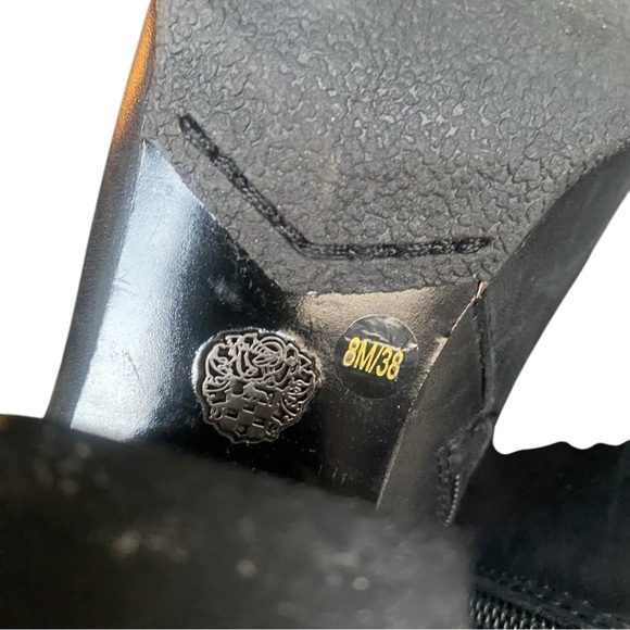 VINCE CAMUTO HARRIET LEATHER ANKLE BOOTS I Size: 8M - Picture 6 of 6